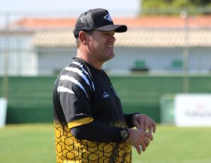 Ito Roque, técnico do mixto
