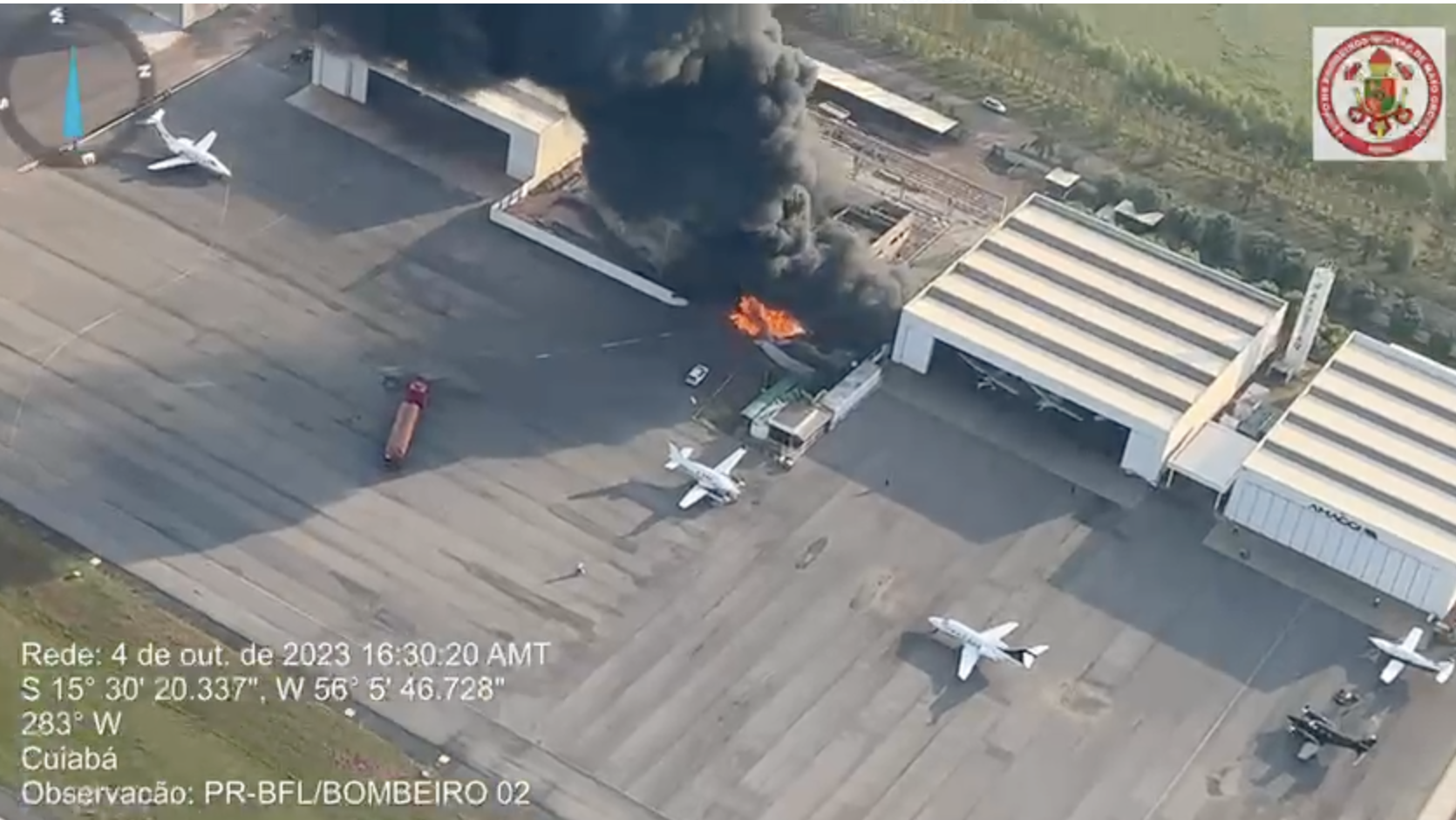 avião explode vídeos