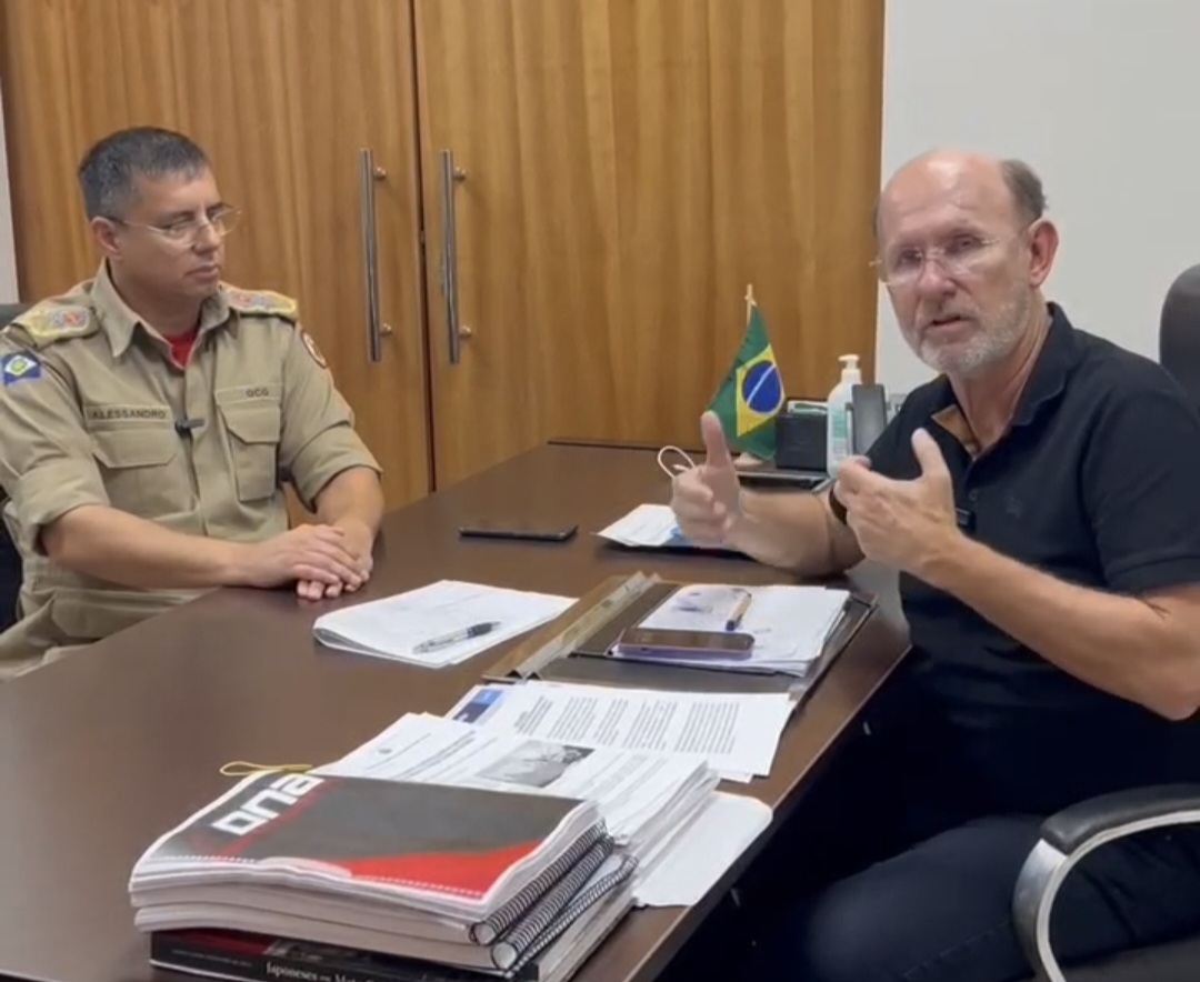 Bombeiros vão intensificar combate a incêndio no Pantanal