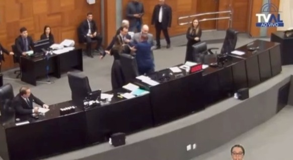 vídeo Botelho Lúdio