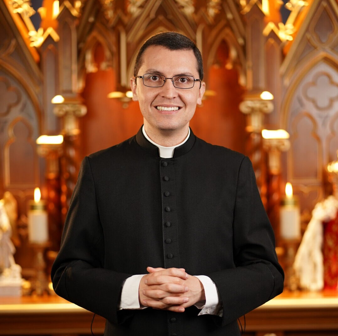 Padre Alex Nogueira